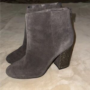 Reaction Kenneth Cole Grey Suede Booties- Size 9